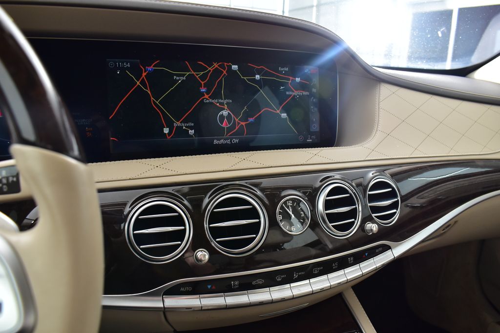 Thumbnail: 2020 Mercedes-Benz S-Class - 21
