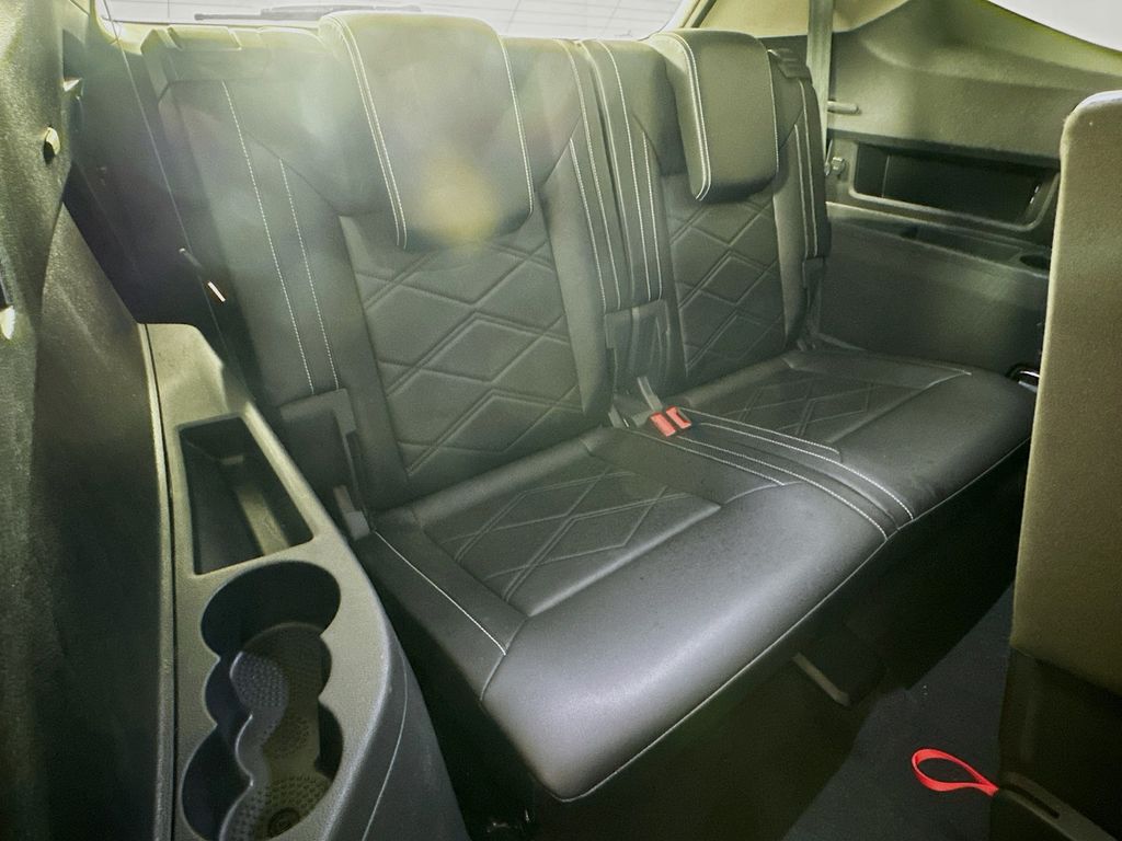 2024 Volkswagen Atlas 2.0T SE w/Technology photo