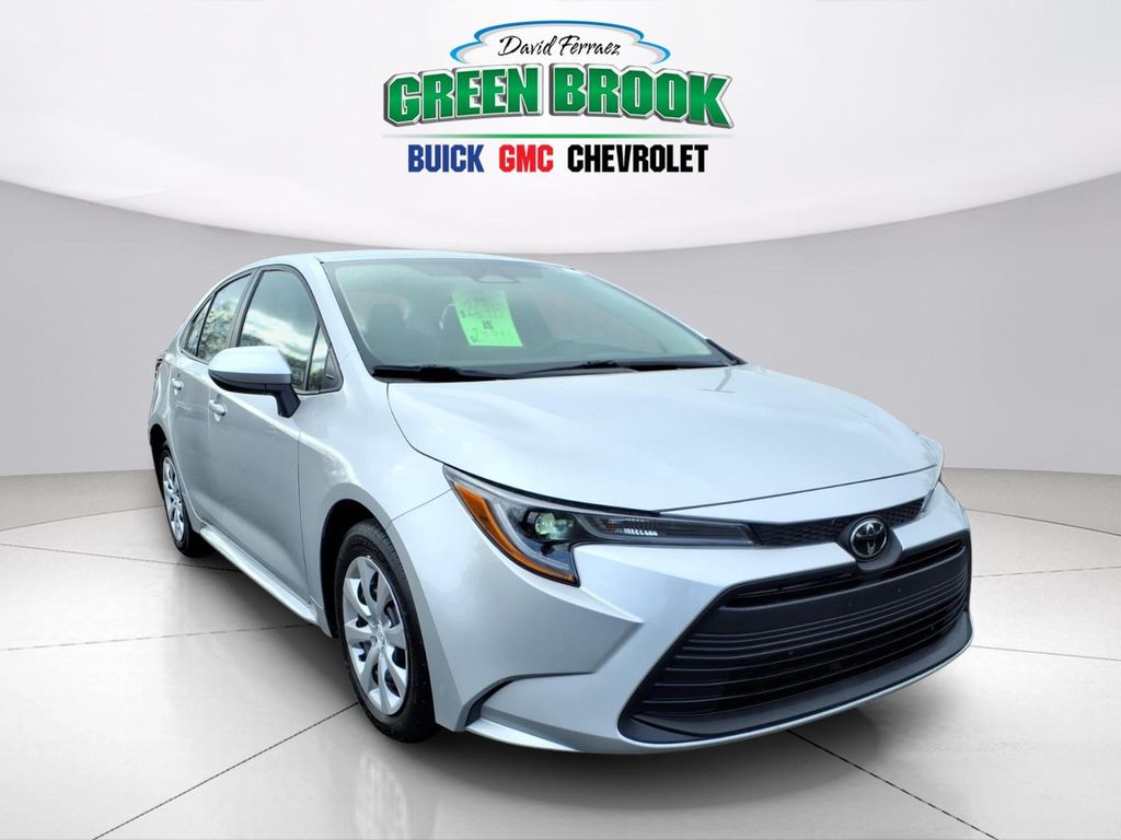 Silver 2024 Toyota Corolla XSE FWD Sedan Front-Wheel Drive Automatic