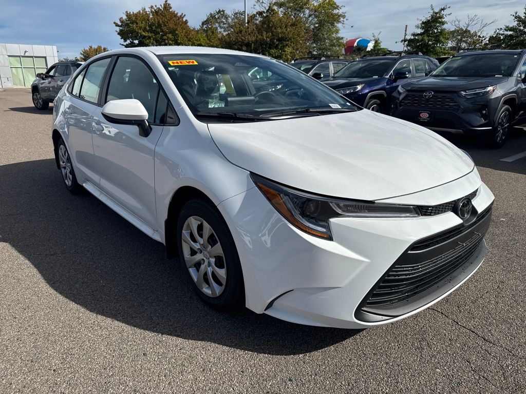 2025 Toyota Corolla LE photo 9