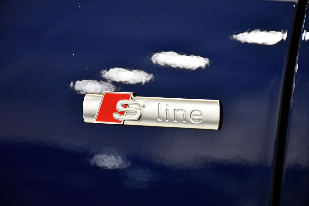 Thumbnail: 2025 Audi Q3 - 11