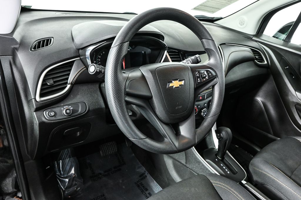 2018 Chevrolet Trax LS 9