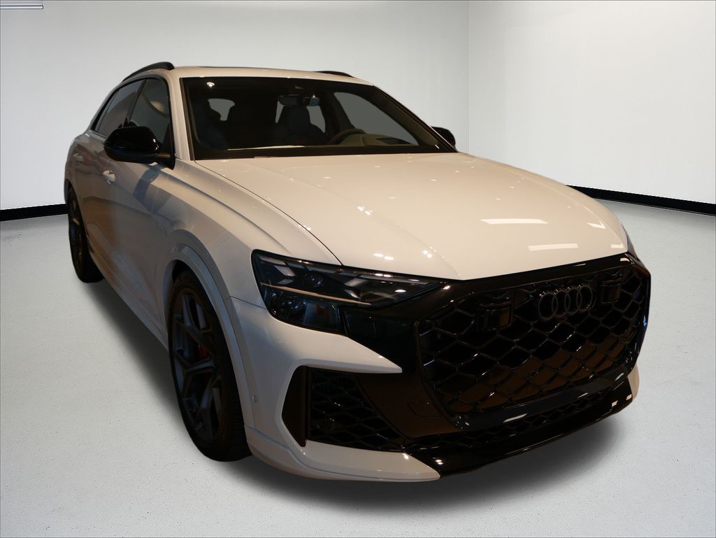 Thumbnail: 2026 Audi RS Q8 - 5