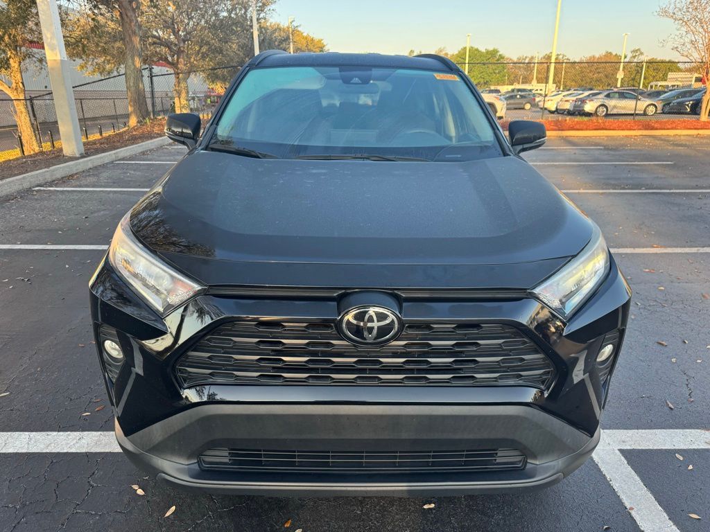 2021 Toyota RAV4 XLE 8