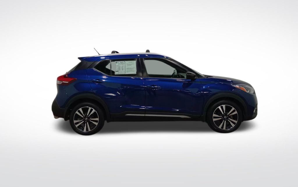 2019 Nissan Kicks SR