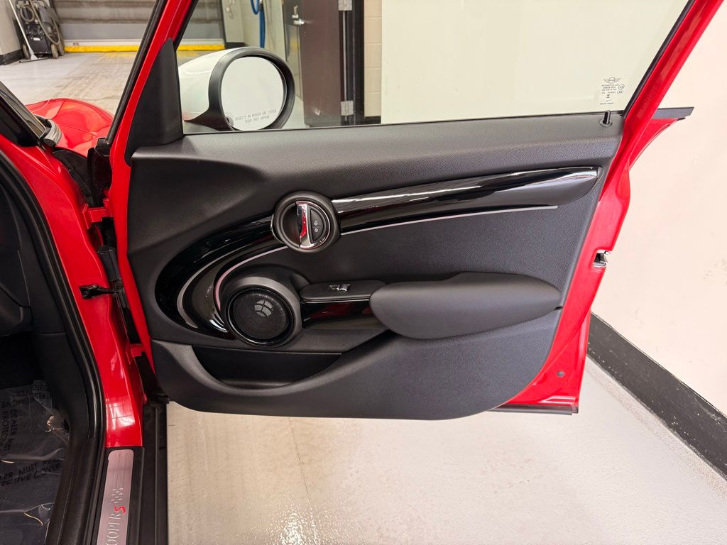 2024 MINI Cooper S 28