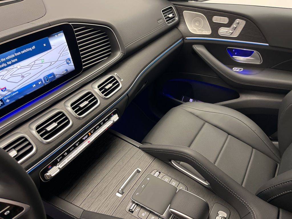 Thumbnail: 2026 Mercedes-Benz GLS - 22