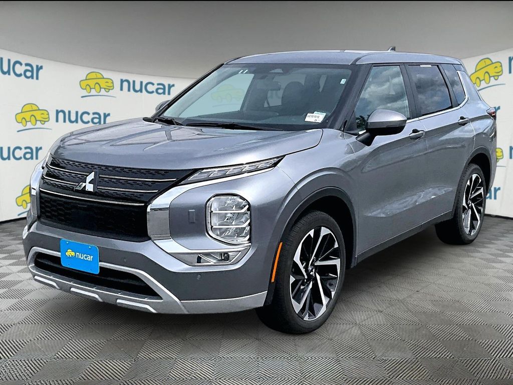 2024 Mitsubishi Outlander — photo 3