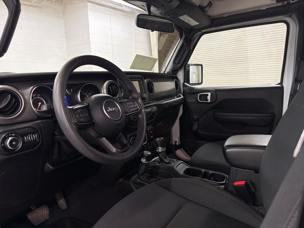 Certified Used 2021 White Jeep Unlimited Willys image 6