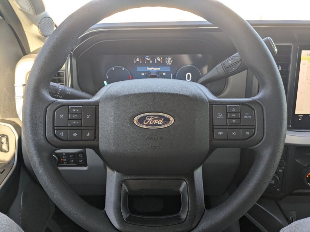2026 Ford F-250 Super Duty Black Widow