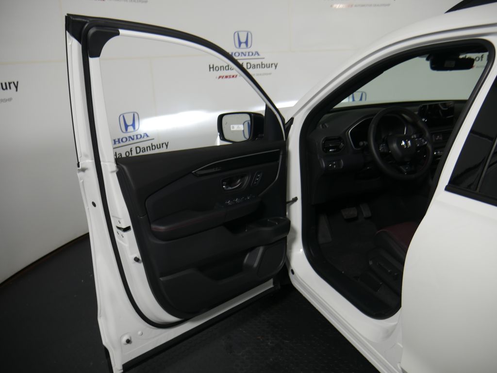 2025 Honda Pilot Black Edition 10