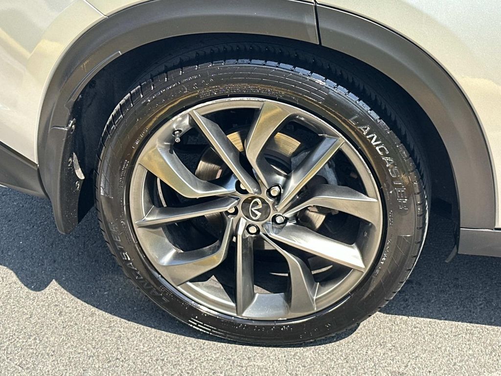 Thumbnail: 2021 INFINITI QX50 - 17