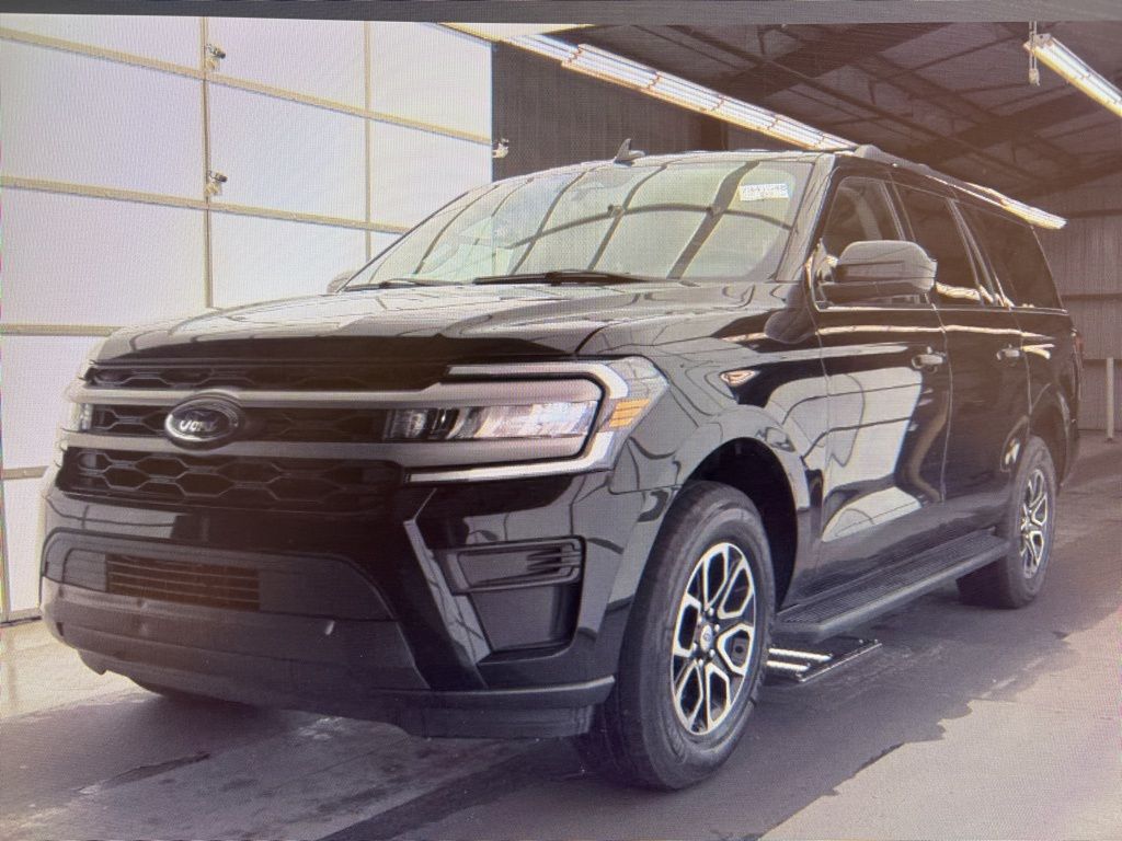 Black Metallic 2024 Ford Expedition MAX XLT 4WD SUV / Crossover Four-Wheel Drive Automatic