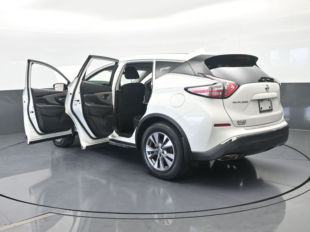 Used 2018 Pearl White Nissan S image 72