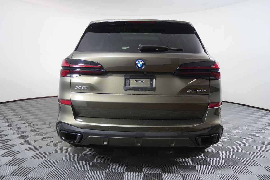 Thumbnail: 2026 BMW X5 - 4