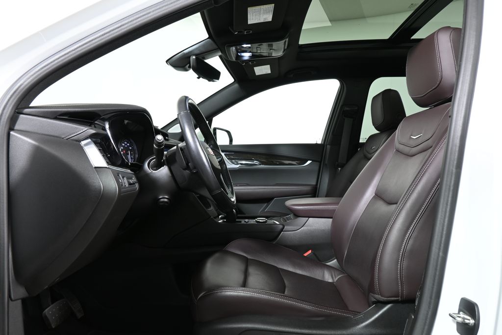 2022 Cadillac XT6 Premium Luxury 3