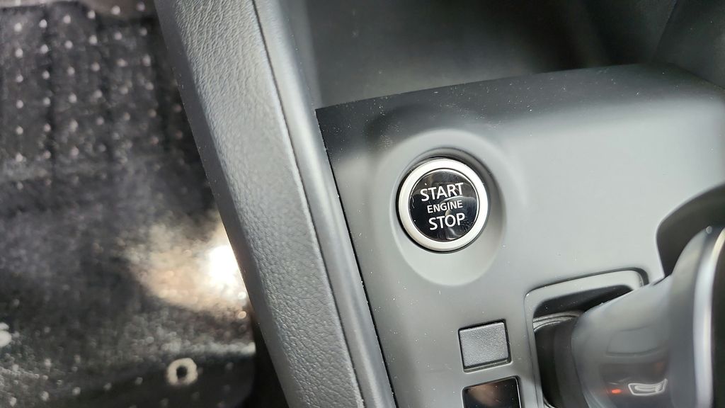 2025 Nissan Kicks Play