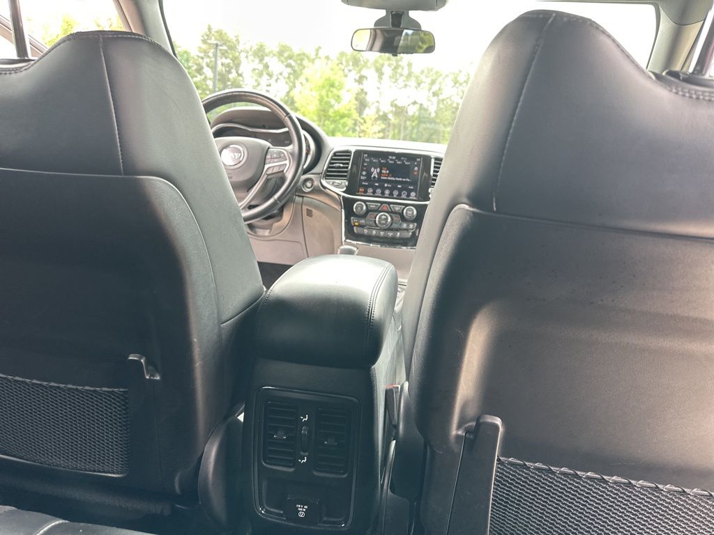 2021 Billet Silver Metallic Clearcoat Jeep Grand Cherokee Laredo X 4X4 SUV