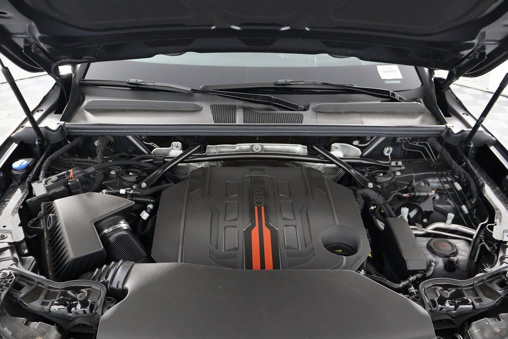 Thumbnail: 2025 Audi SQ5 - 9