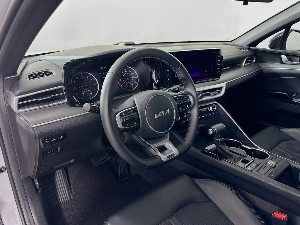 Thumbnail: 2023 Kia K5 - 9