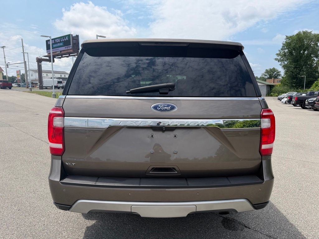 Certified Used 2018 Gray Ford XLT image 4