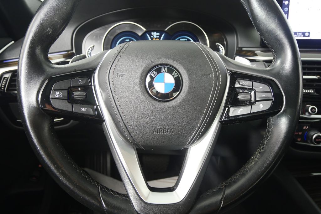 Thumbnail: 2019 BMW 5 Series - 18