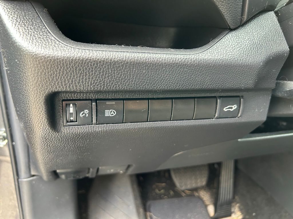 Thumbnail: 2024 Toyota RAV4 - 18