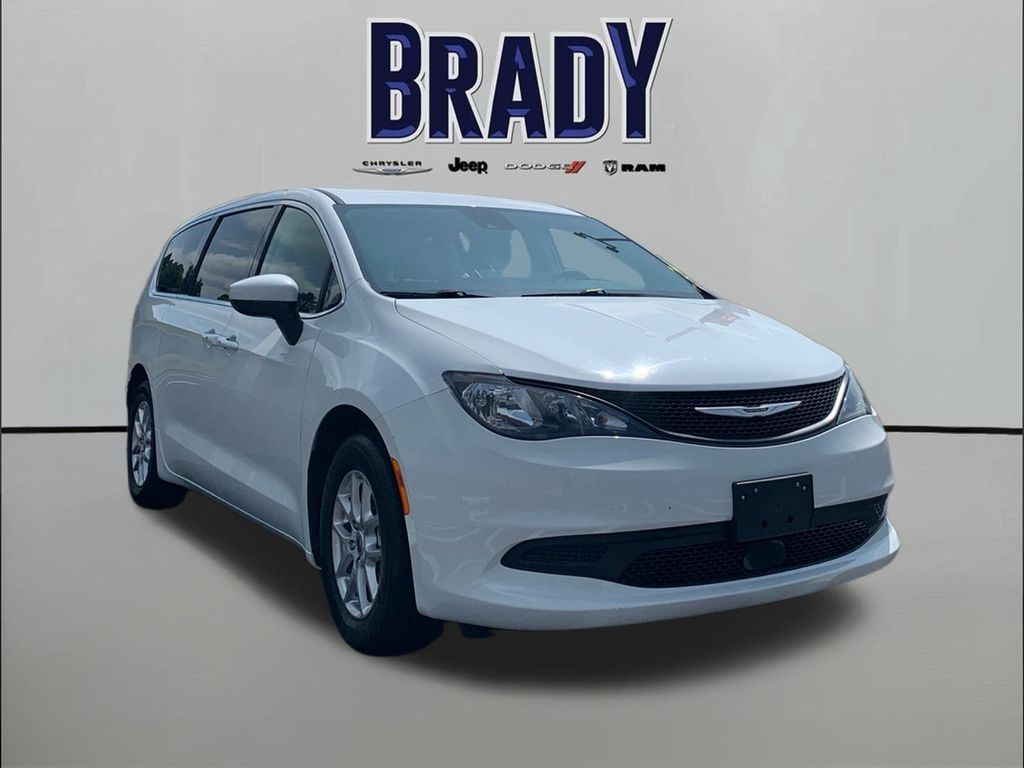 Bright White Clearcoat 2023 Chrysler Voyager LX FWD Minivan Front-Wheel Drive 9-Speed Automatic