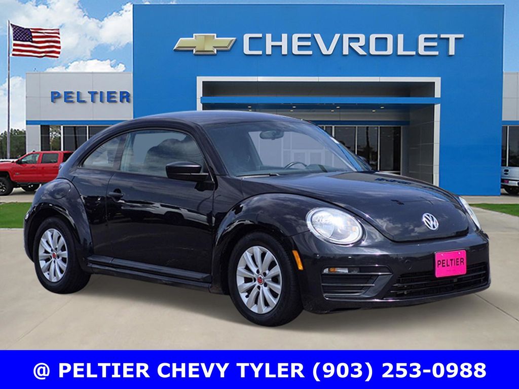 Deep Black Pearl Metallic 2018 Volkswagen Beetle Hatchback Front-Wheel Drive 6-Speed Automatic