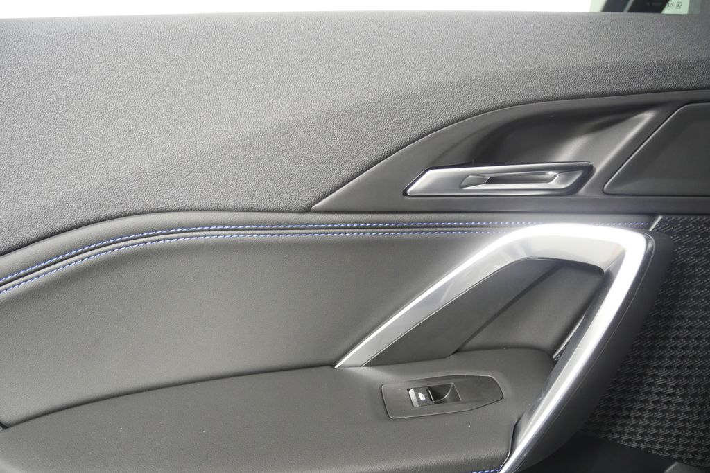 Thumbnail: 2027 BMW X1 - 13