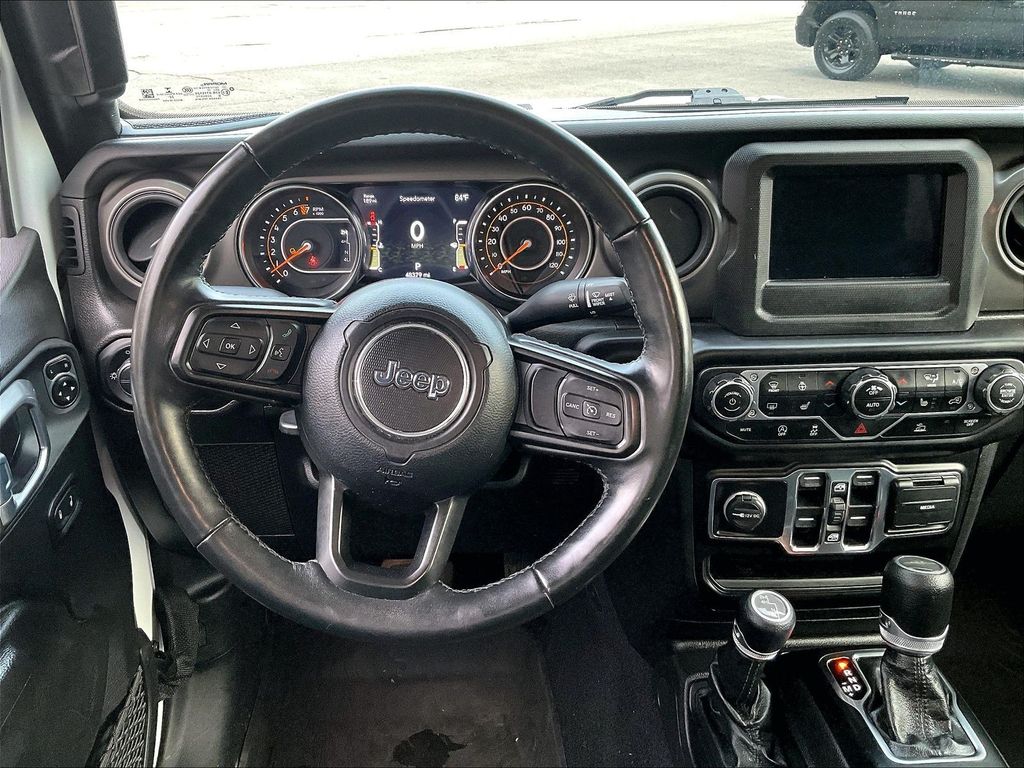 2022 Jeep Gladiator — photo 17