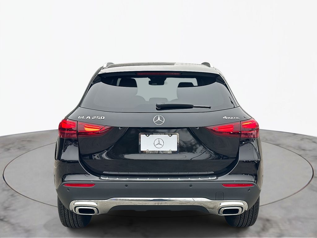 Thumbnail: 2026 Mercedes-Benz GLA - 6