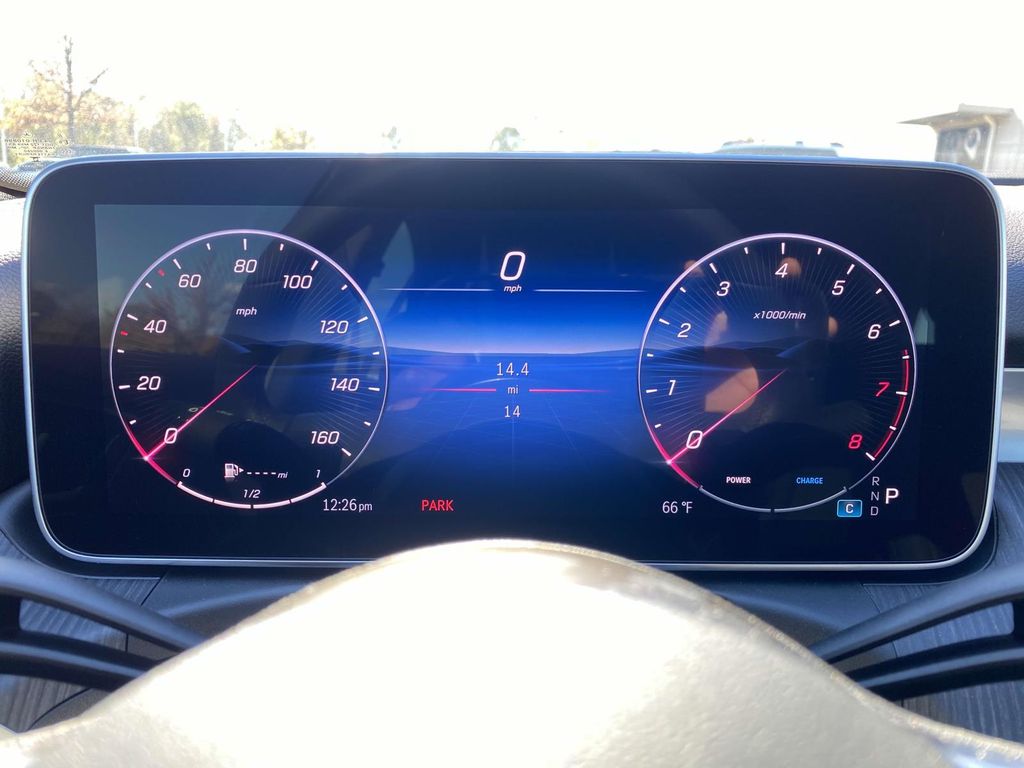 Thumbnail: 2025 Mercedes-Benz C-Class - 18