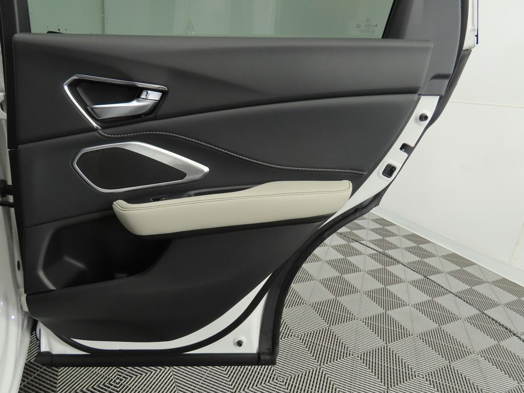 Thumbnail: 2025 Acura RDX - 27