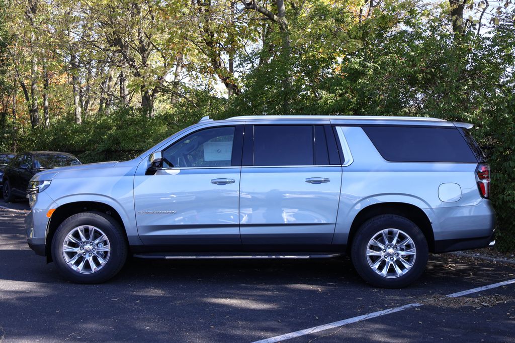 2024 Chevrolet Suburban Premier 4