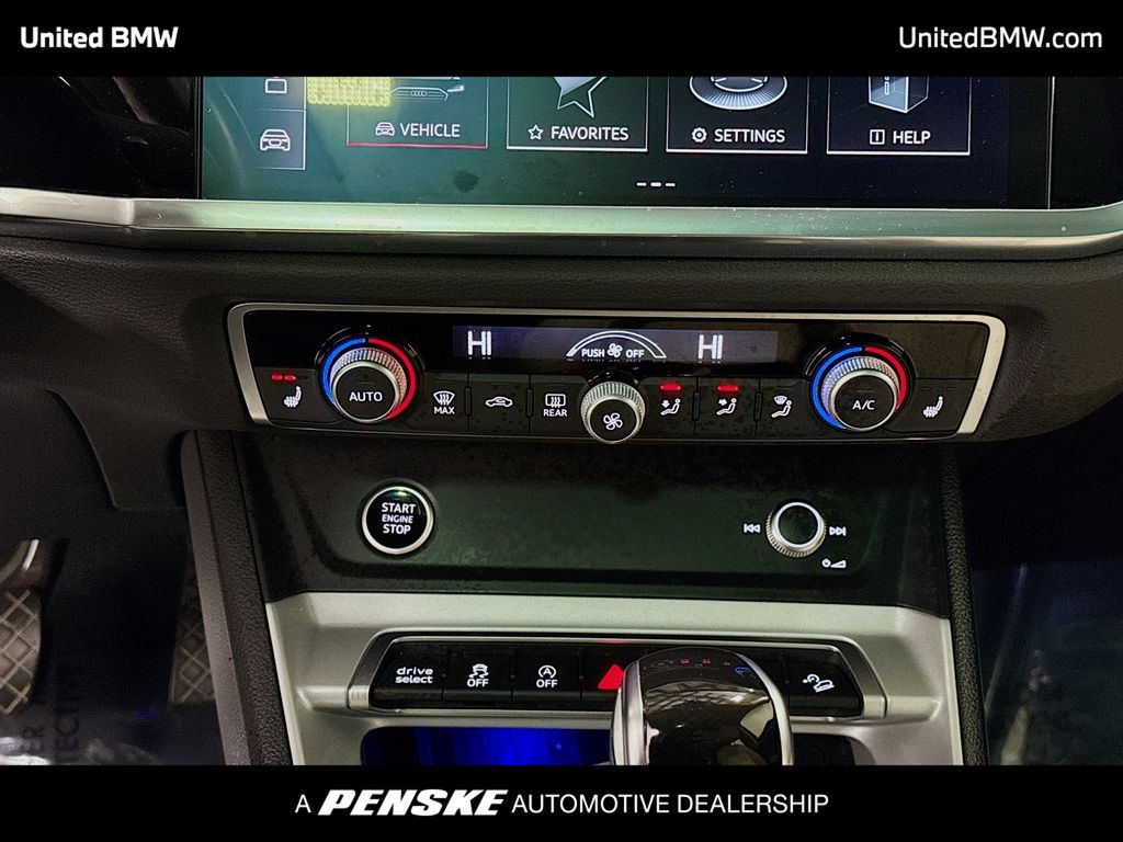 Thumbnail: 2023 Audi Q3 - 10