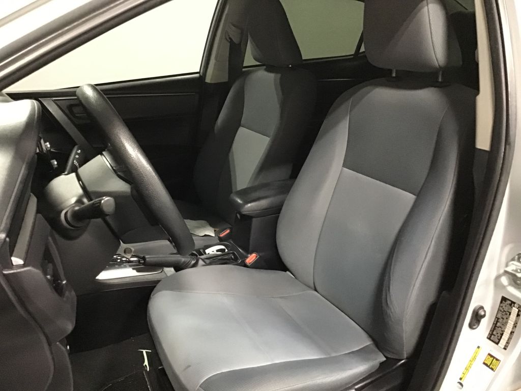 Thumbnail: 2014 Toyota Corolla - 6