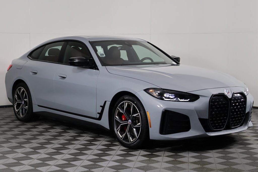 Thumbnail: 2023 BMW i4 - 3