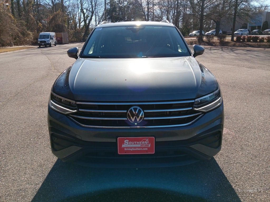 2024 Volkswagen Tiguan 2.0T SE 8