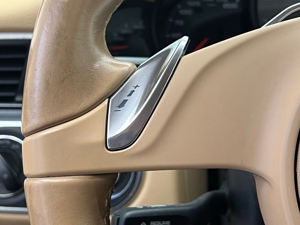 Thumbnail: 2012 Porsche 911 - 8