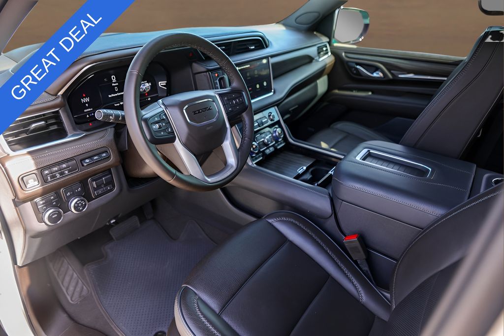Used 2024 White GMC Denali image 10