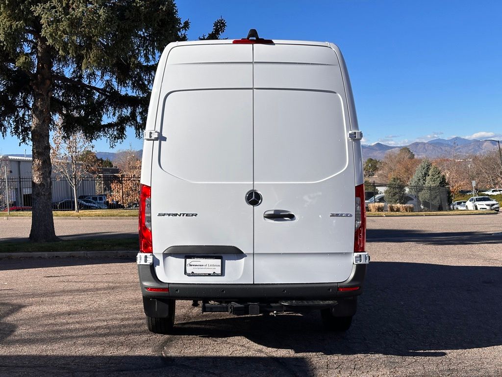 2024 Mercedes-Benz Sprinter 2500 Cargo 144 WB 3