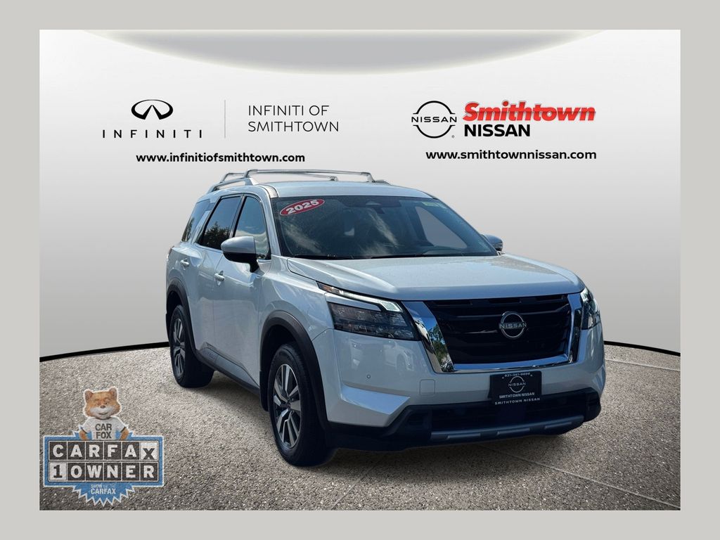 White Pearl 2025 Nissan Pathfinder SL 4WD SUV / Crossover All-Wheel Drive 9-Speed Automatic