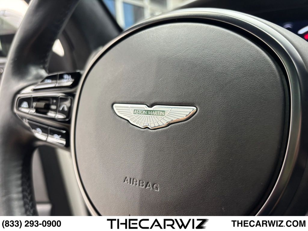 2021 Aston Martin DBX