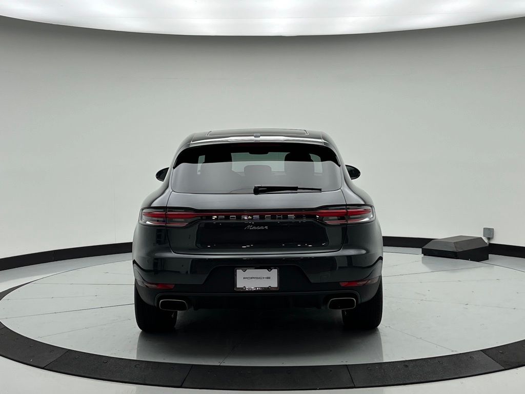 Thumbnail: 2021 Porsche Macan - 10
