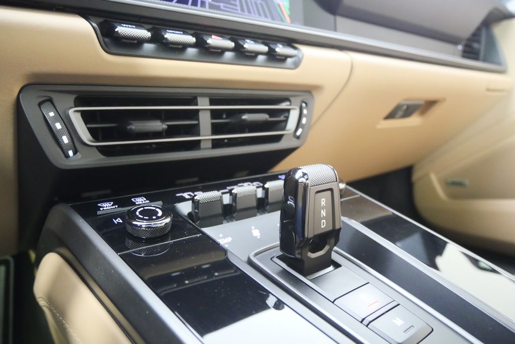 Thumbnail: 2022 Porsche 911 - 29