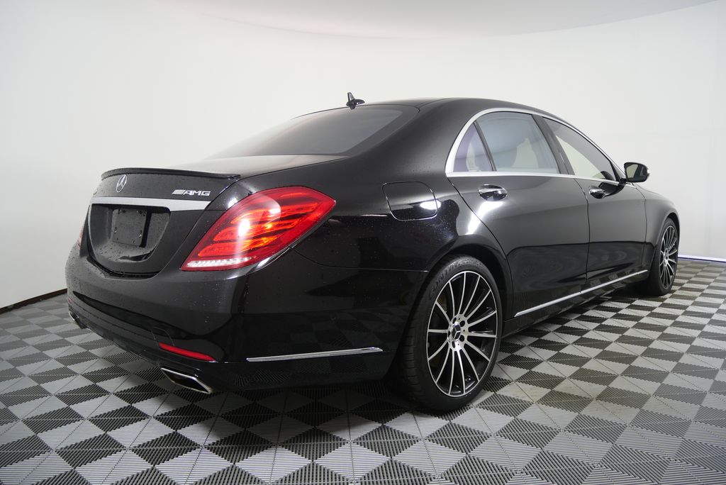Thumbnail: 2015 Mercedes-Benz S-Class - 3