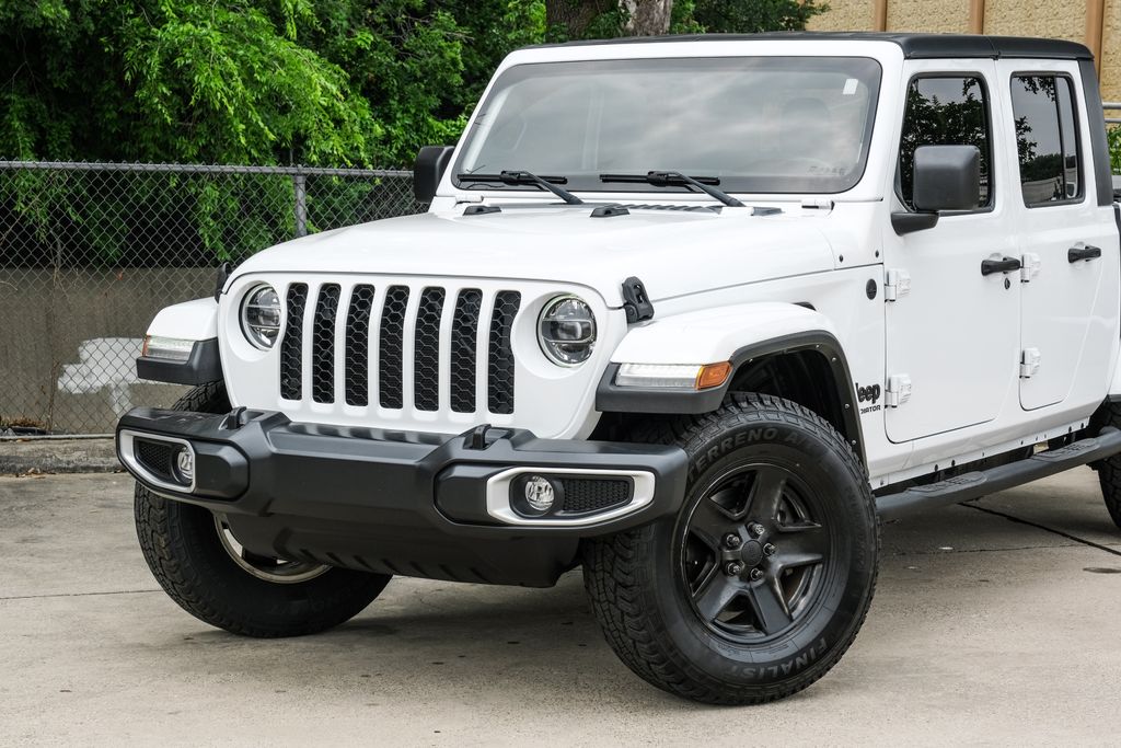used 2022 Jeep Gladiator car, priced at $28,382