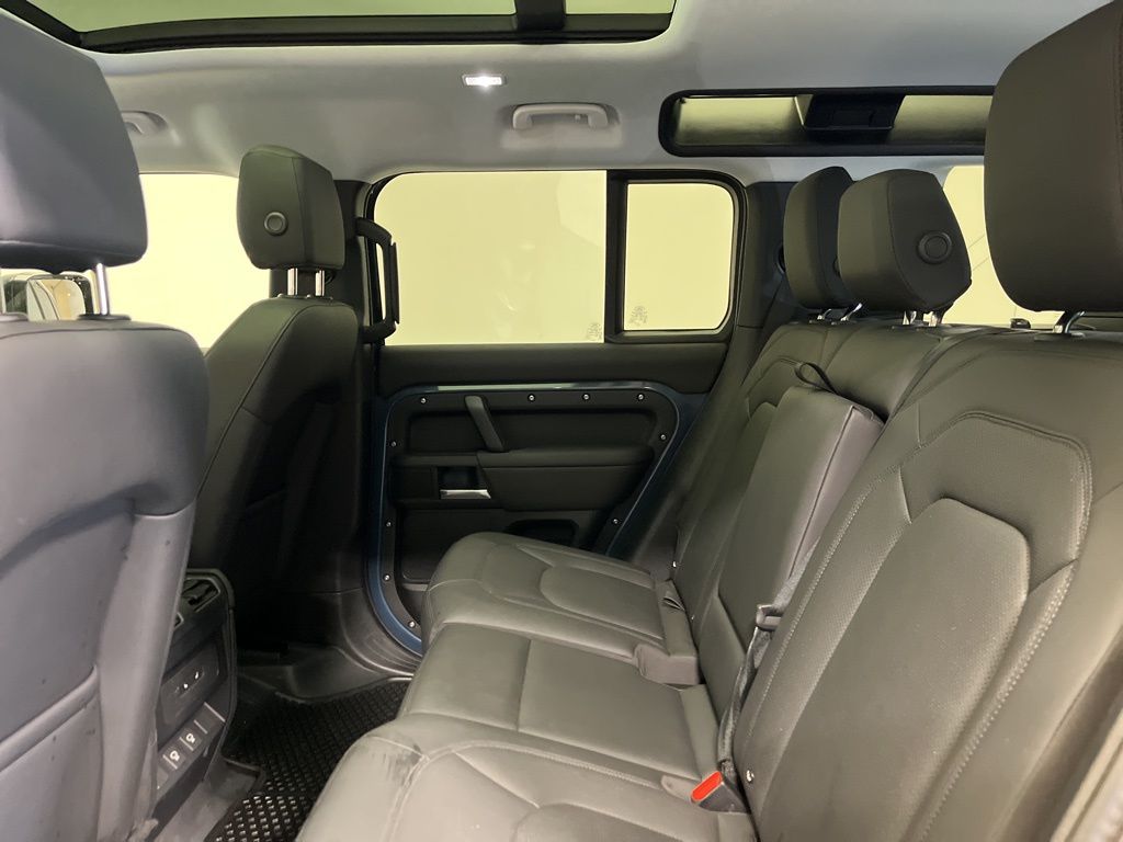 Thumbnail: 2025 Land Rover Defender - 23