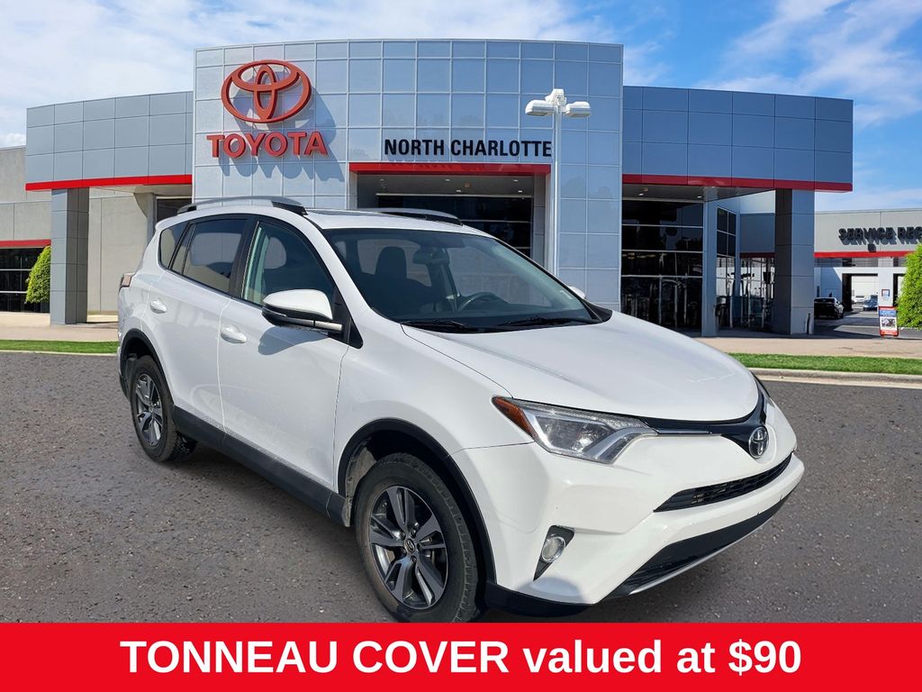 Super White 2016 Toyota RAV4 XLE SUV / Crossover Front-Wheel Drive 6-Speed Automatic